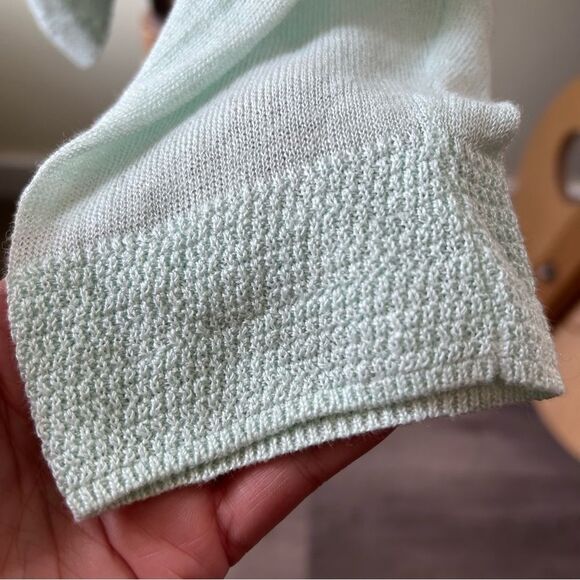 VINCE Pastel Aqua Blue Linen V-Neck Light weight Coastal Sweater - Large - Picture 11 of 11